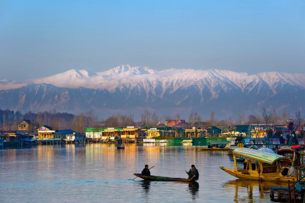 Kashmir Scenic & Adventure Tour – 6 Nights / 7 Days