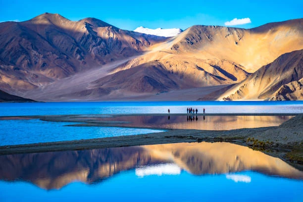 Breathtaking Ladakh Tour for 7N / 8D