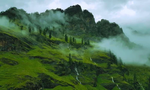Manali-tourist-places-FI-1600x900